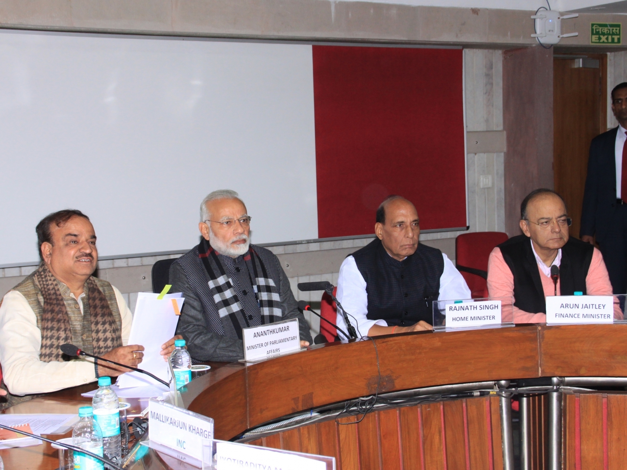 Government reaches out to opposition ahead of budget session