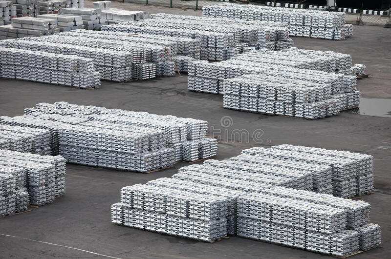 Select base metals rise on uptick in demand