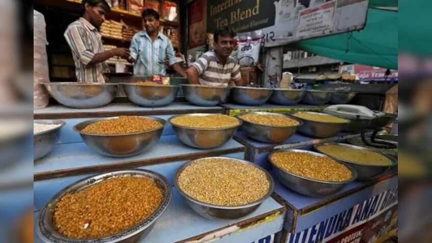 Gram, its dal edge up on scattered demand