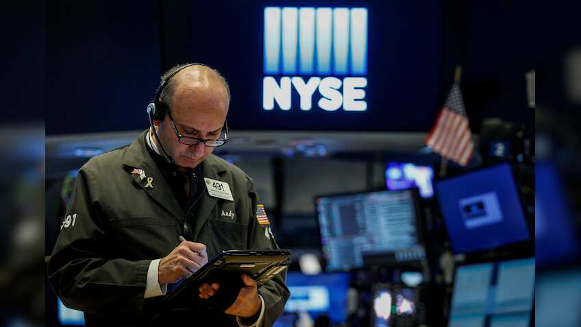 Wall Street rebounds but posts worst week in two years