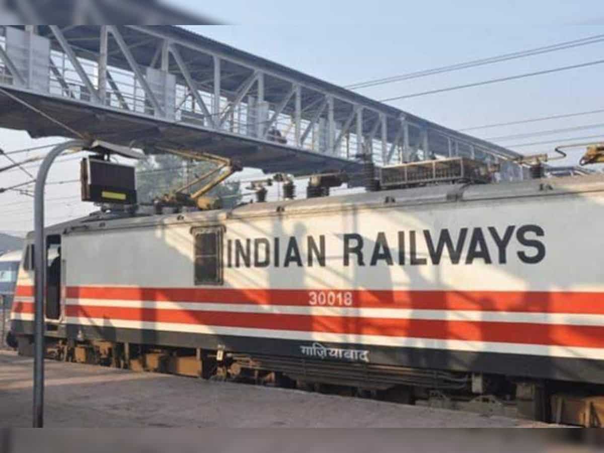 Personal safety tool &#039;rakshak&#039; for railway trackmen