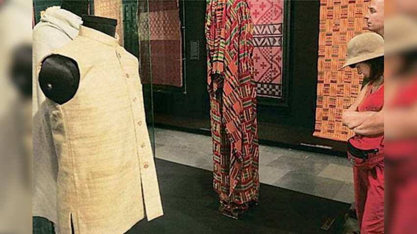 Govt eyes MoUs, fairs abroad to promote Khadi