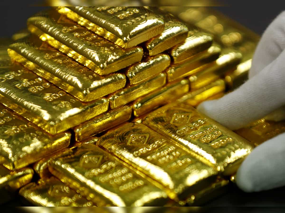 Gold price in India today at Rs 30,009