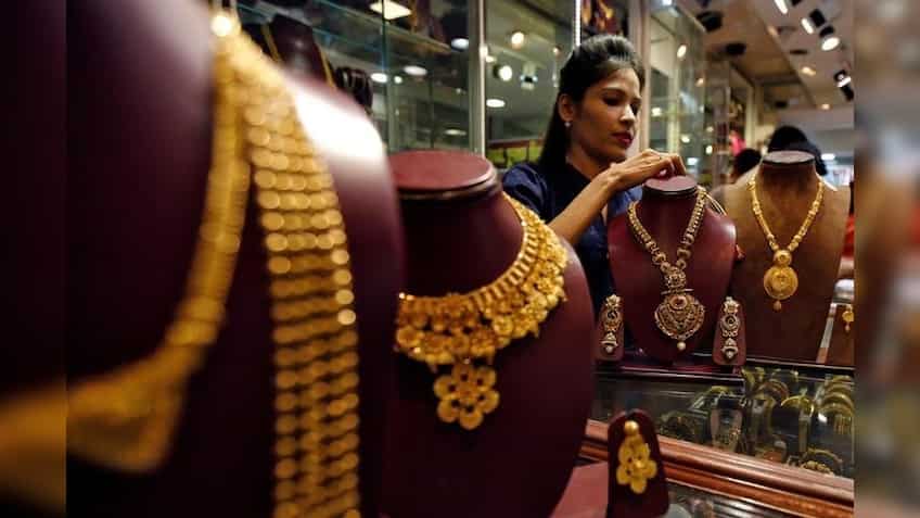 Gold above Rs 31,000 on firm global cues, jewellers' buying