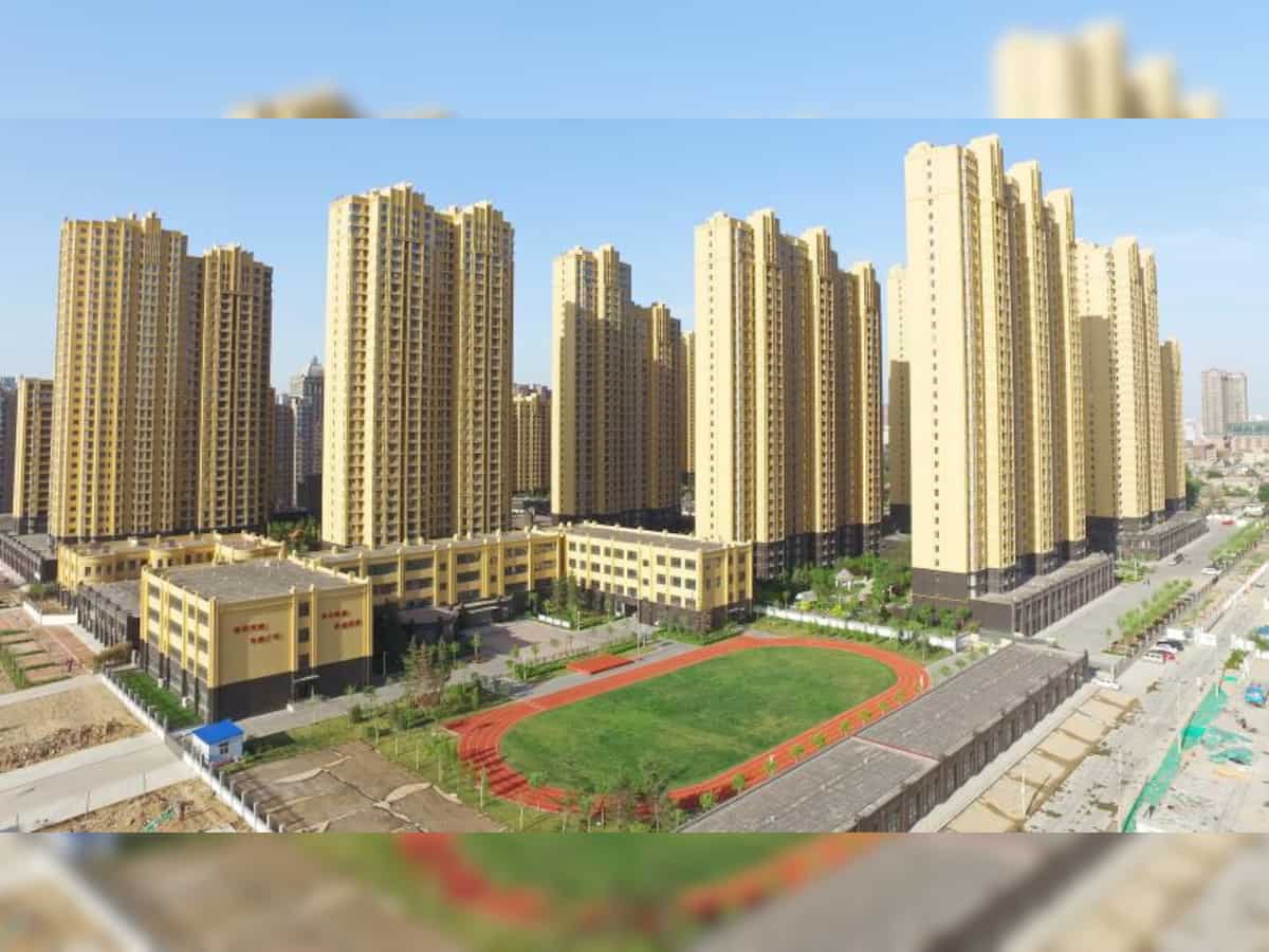 DLF cuts debt to Rs 5,513 crore; aims