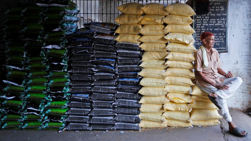 WPI inflation eases further to 2.84% in January 2018; manufacturing growth at 2.78%