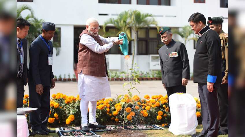 Need to focus attention on use of technology in health sector: PM Modi