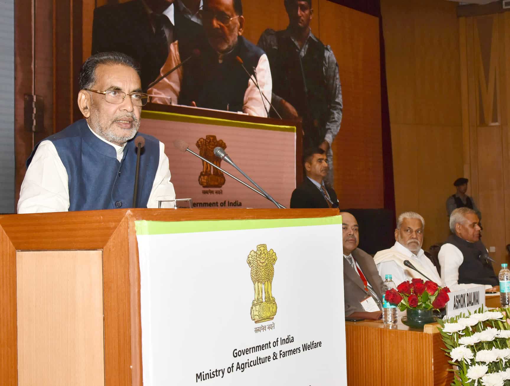 Govt favours income centric agriculture policies: Radha Mohan Singh