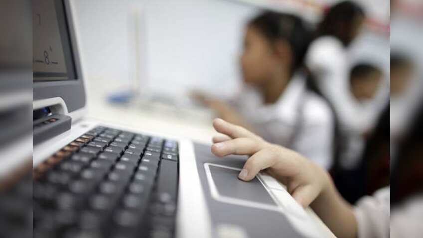 Internet users in India likely to top 500 million by June 2018