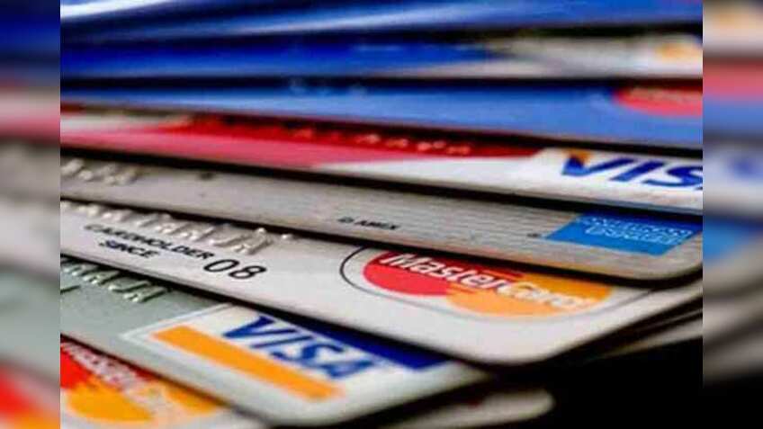 Debit cards now acceptable for all online transport services payments in Delhi