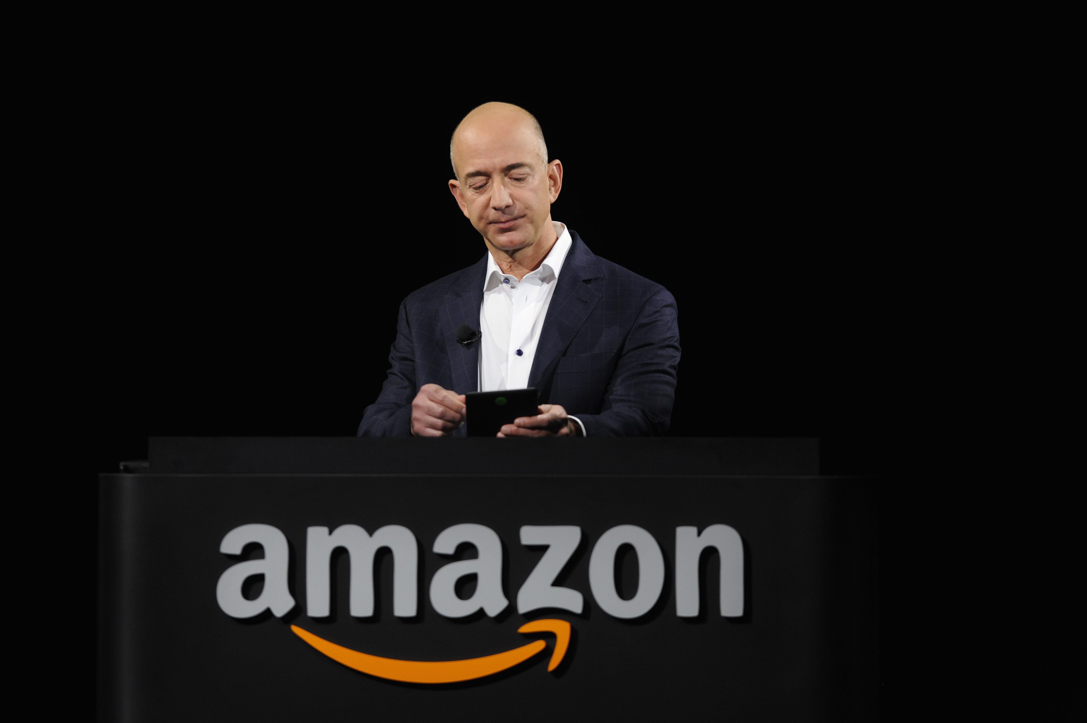 Who is Jeff Bezos, the man who founded Amazon and is the richest man in the world