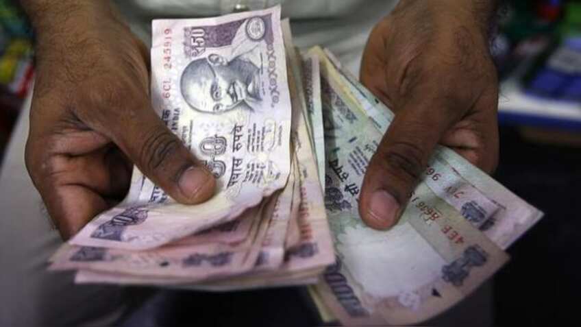 7th Pay Commission based salary hike cleared: Government employees, pensioners Dearness Allowance raised to 7 pct