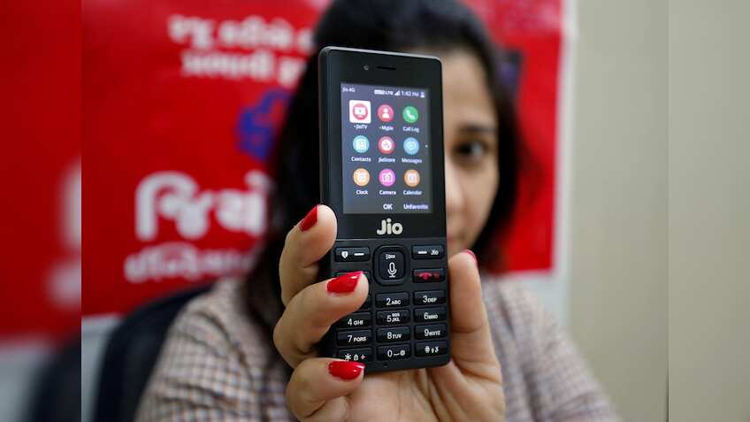 WhatsApp on Reliance JioPhones: Here is when messaging app will be made available