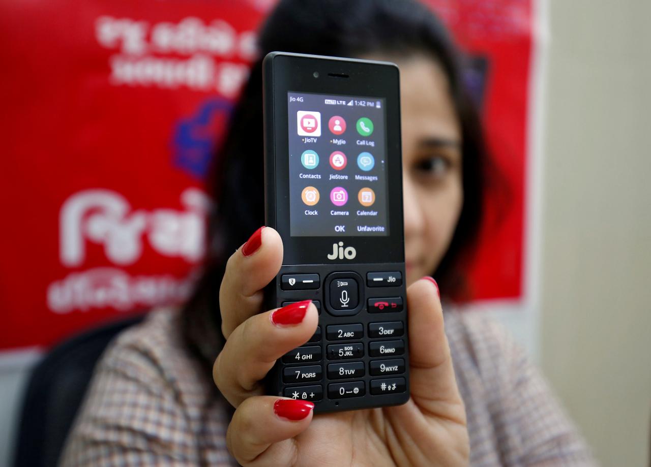 WhatsApp on Reliance JioPhones: Here is when messaging app will be made available