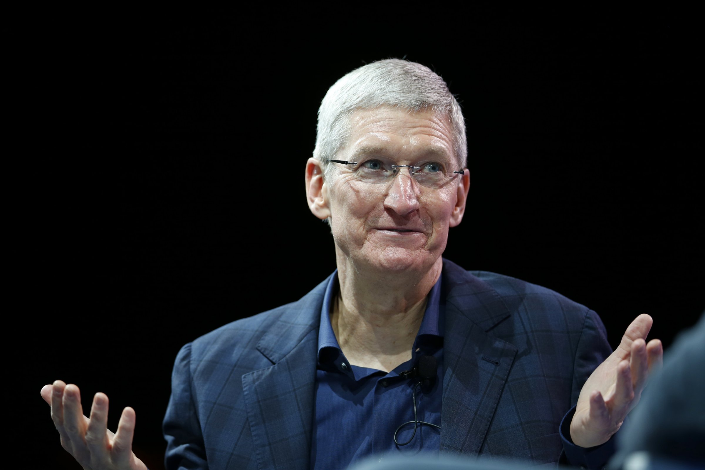 Apple's Tim Cook calls for calm heads as China, US trade rhetoric gets fiercer