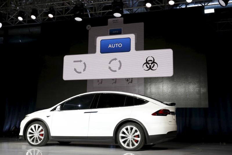 Crashed Tesla Model X car had been on