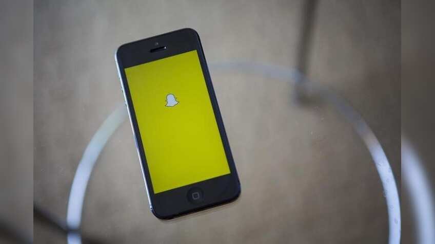 Snapchat trolls Facebook with Russian bot filter