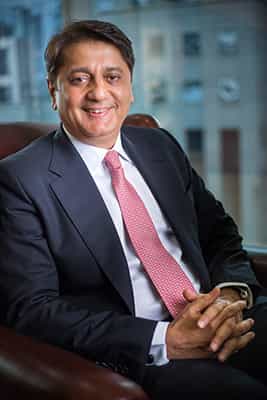 Who is Deepak Kochhar - the link between  ICICI Bank and Videocon?