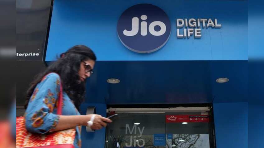 Reliance Jio offers transformed industry, caused users to save $10 bn