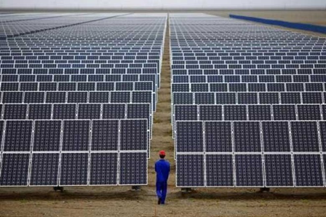 Will achieve 100GW solar target ahead of 2022: Harsh Vardhan