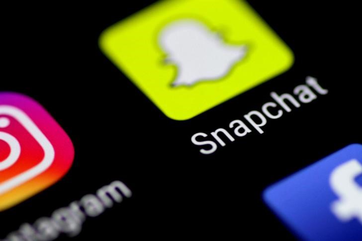 Snapchat brings back ''reverse chronological order''