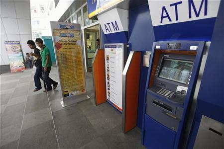 ATM cash crunch: FinMin claims 86% of machines dispensing money across India