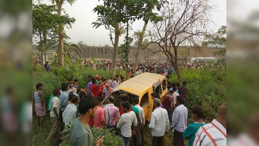 Kushinagar Indian Railways train, bus collision Live: 13 children killed in UP accident; PM Modi condoles death of children