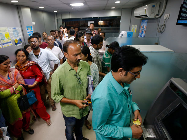 ATM cash crunch: Taxman launches raids on hoarders, Rs 2000, Rs 500 notes found in large quantities