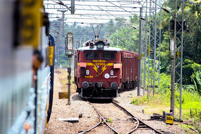 Watch! On Indian Railways, tea from toilet water!