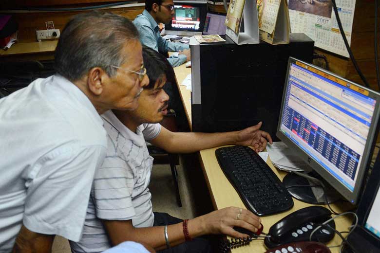 Sensex today: Sun Pharma, ITC top losers; index dips 188 points on negative global cues