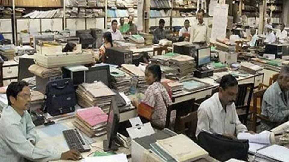 Government employees retirement age raised from 60 to 62; check out who all  benefitted in this state | Zee Business