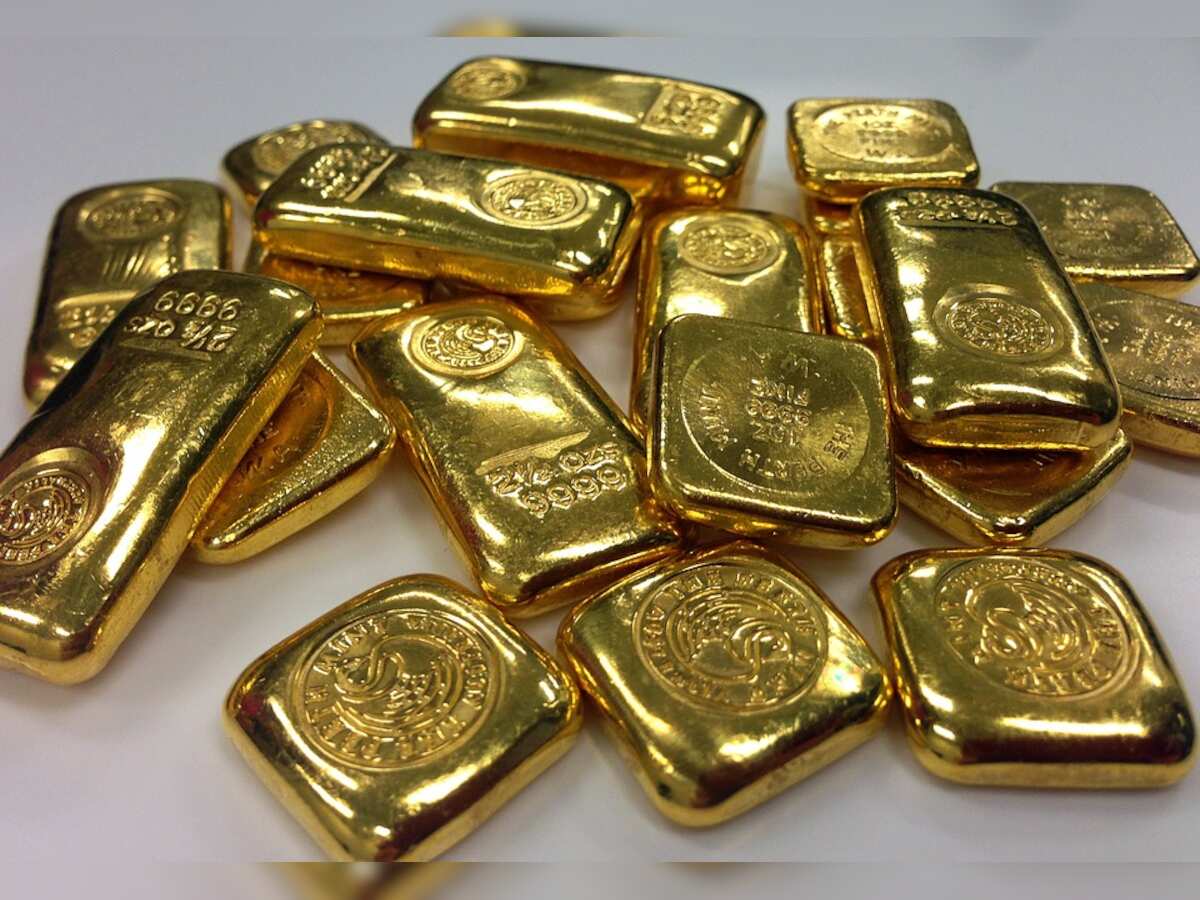 Gold hits five-month low as U.S. trade war