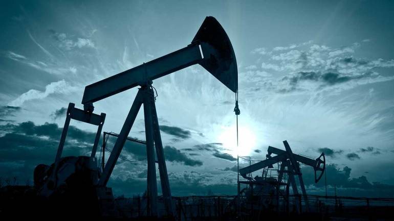 Brent crude prices rise 1% amid Venezuela oil