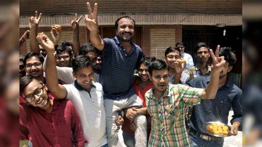 IIT Jee Advanced result 2018: 26 students from Anand Kumar's Super 30 crack top exam