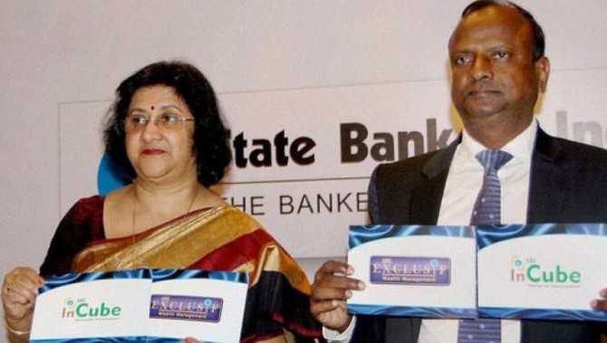 How much does SBI chief Rajnish Kumar get