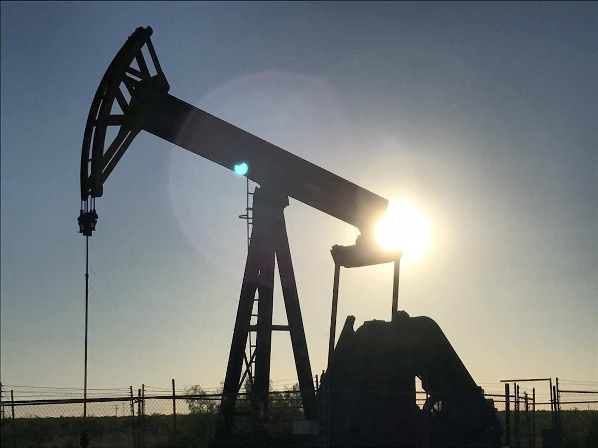 Oil falls on threat of China crude tariffs,
