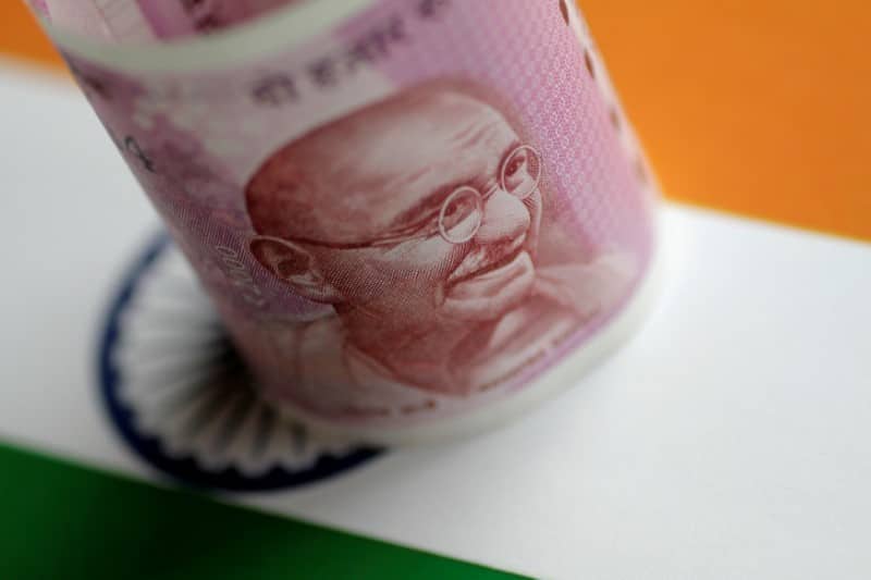Indian Rupee remains weak against US dollar, can reach all-time high of 68.85-mark; here's how 