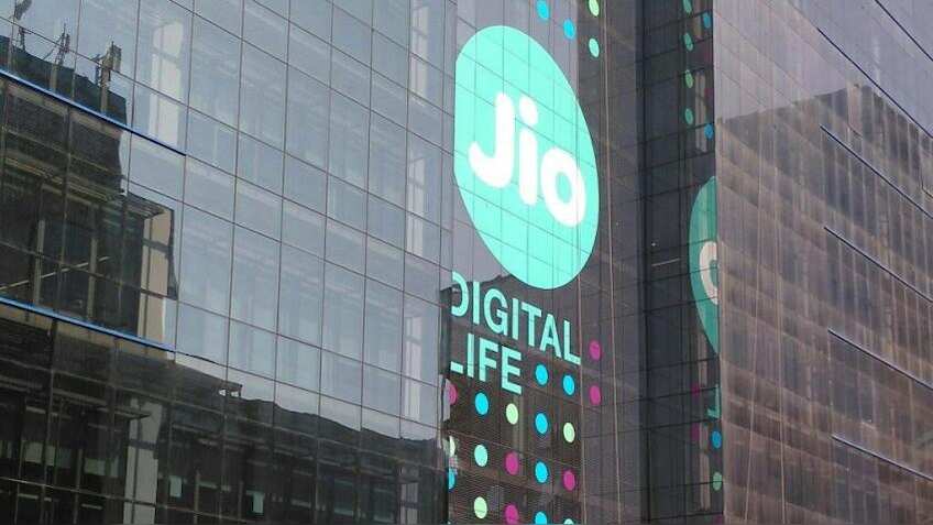 Reliance Jio takes $1 bn term loan to pay Korean vendors