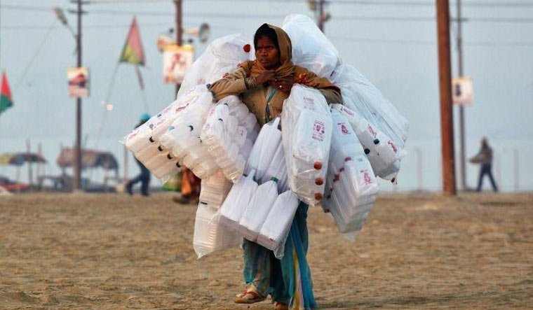 Plastic ban: Maharashtra does U-turn gives relief to retailers