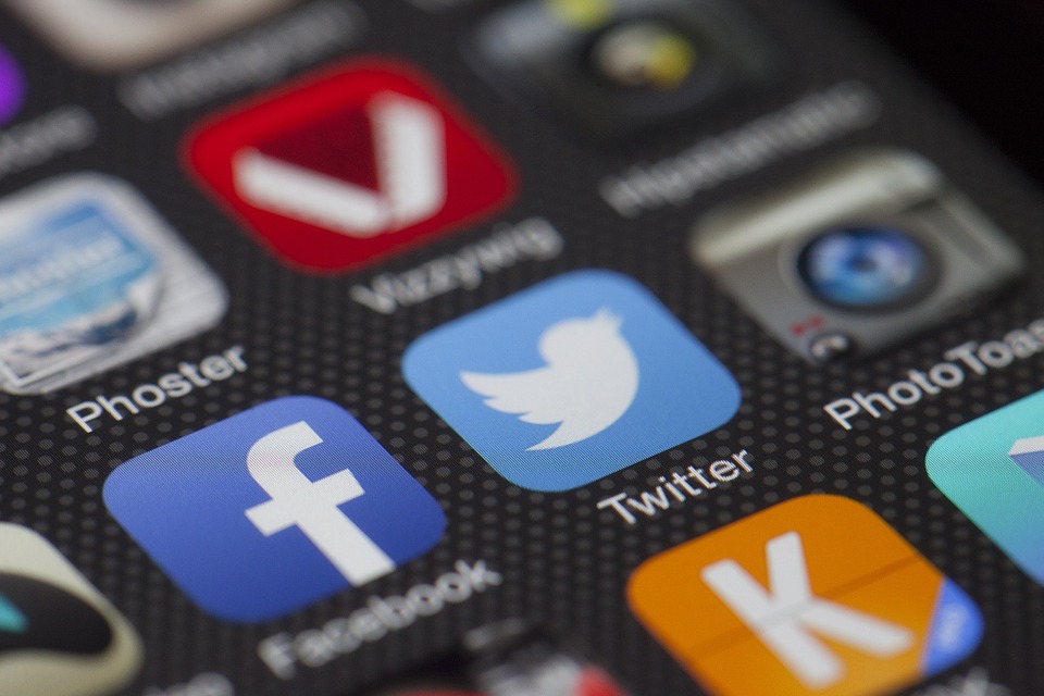 Twitter, Facebook launch tools to track advertising