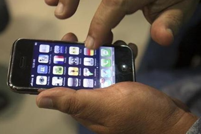 Popular apps secretly take screenshots of your activity?