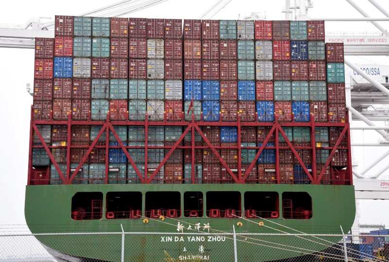 Chinese imports to US ports start peaking early amid tariff threat