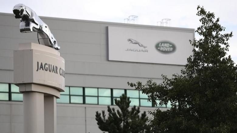 Jaguar Land Rover retailers line up Rs 61,000