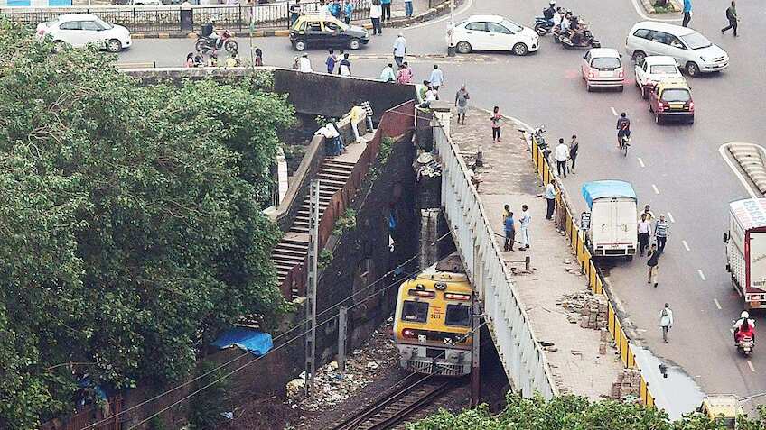 Indian Railways to demolish Lower Parel ROB now