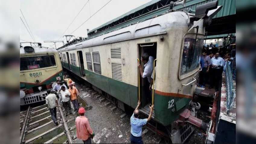  Indian Railways train averts derailment, as driver apply brake on time