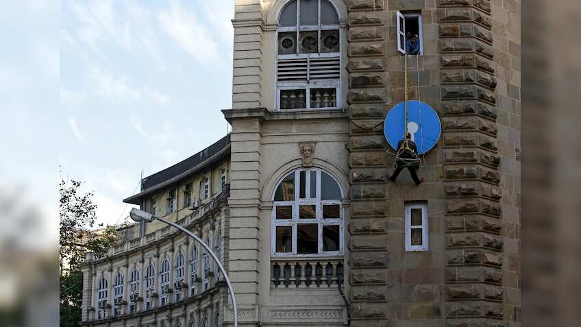 SBI fixed deposit interest rates hiked; highest available 7.20%