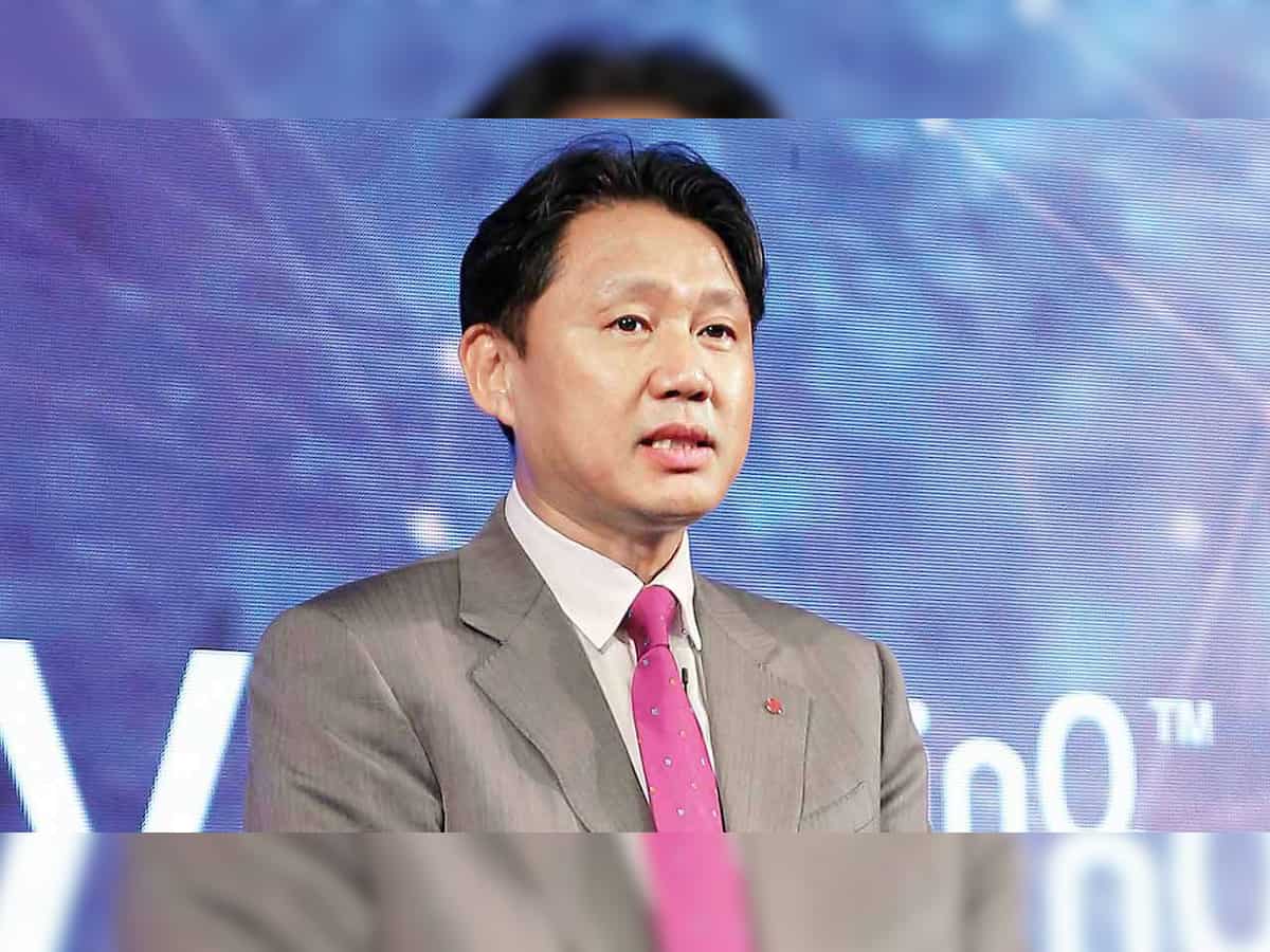 Younchul Park, Director-Home Entertainment, LG: Our focus is