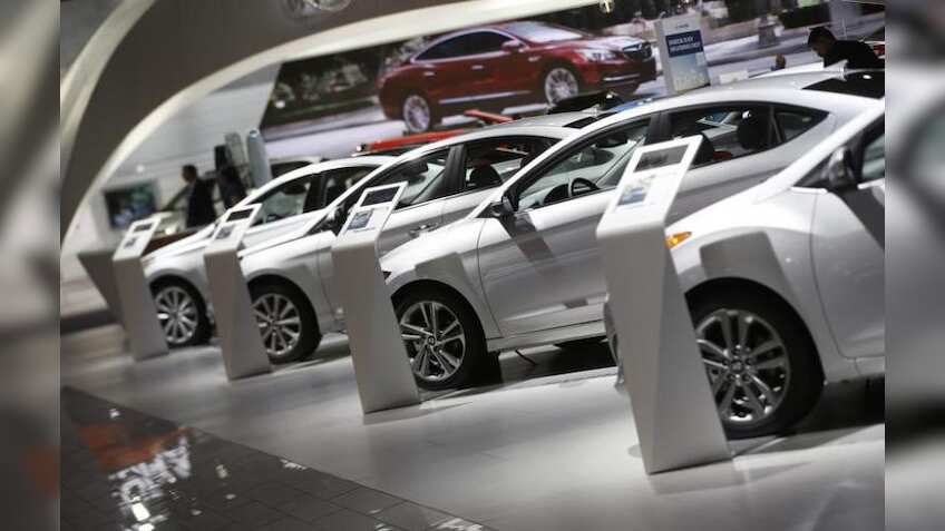 Crisis in autoland? Buyers script sad tale for carmakers