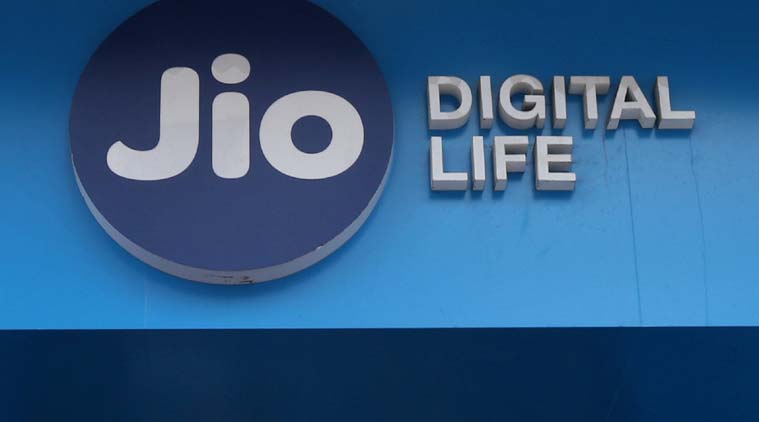 Reliance Jio leads India feature phone market in