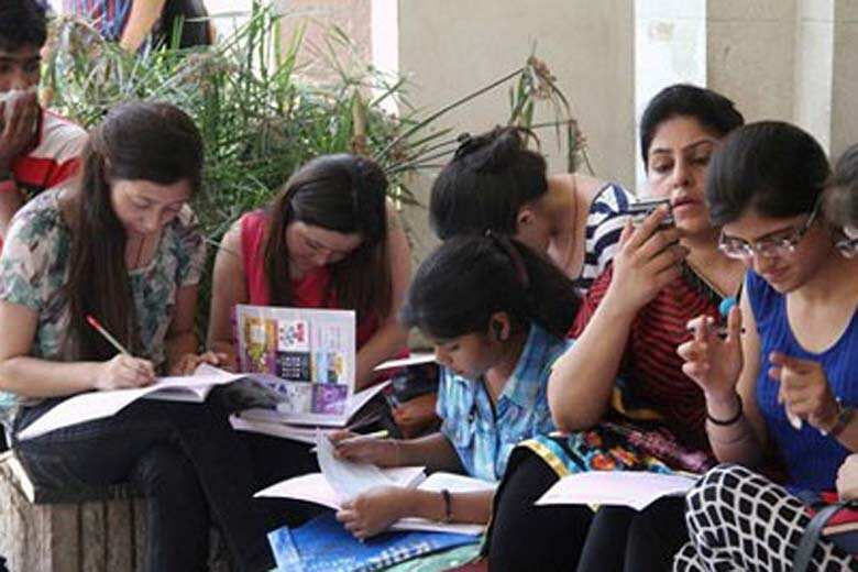 Four Delhi principals to issue Learner's Driving License